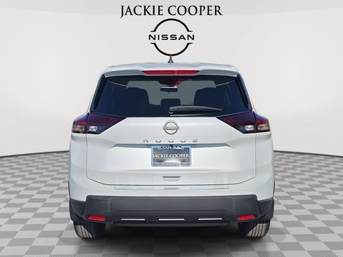 New 2026 Nissan Rogue SV w/ Cold Weather Package FWD image 6