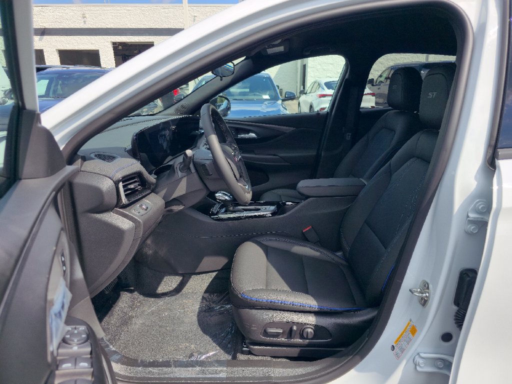 New 2026 Buick Envista Sport Touring w/ Convenience I Package FWD image 21