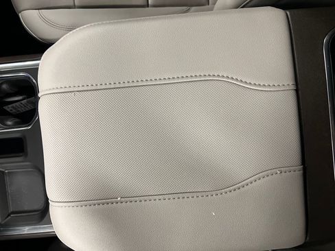 New 2026 GMC Sierra 1500 SLT w/ SLT Convenience Package image 26