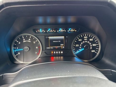 Used 2017 Ford F150 XLT w/ Equipment Group 302A Luxury image 13