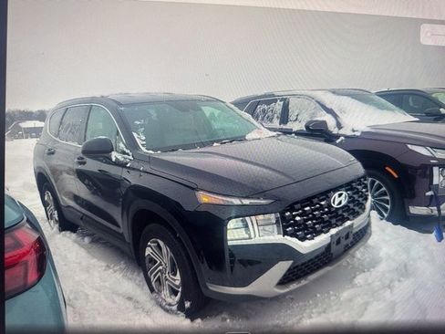 Used 2023 Hyundai Santa Fe SE image 2