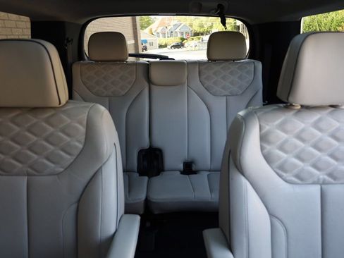 Used 2021 Hyundai Palisade Limited image 24