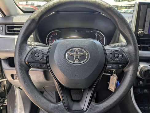 Used 2025 Toyota RAV4 LE AWD/4WD image 16