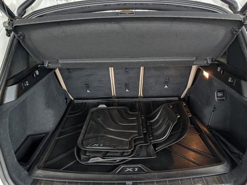 Used 2017 BMW X1 xDrive28i image 12