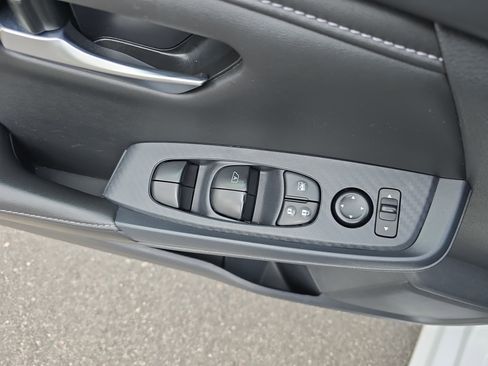 Used 2024 Nissan Sentra SV image 28