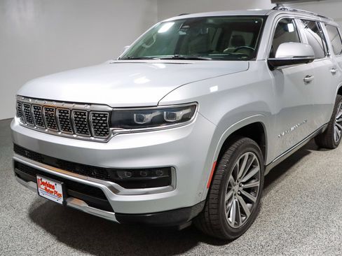 Used 2022 Jeep Grand Wagoneer Series II w/ Convenience Group III image 36