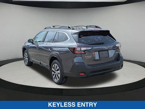 Certified 2025 Subaru Outback Premium image 6