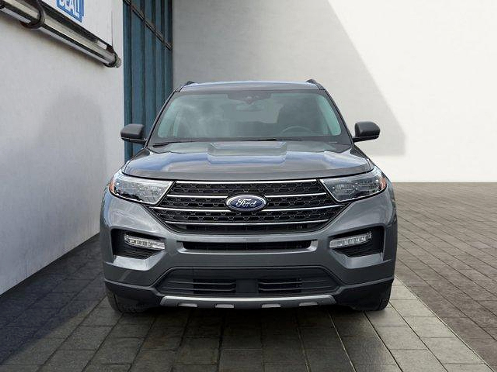 Certified 2023 Ford Explorer XLT w/ Equipment Group 202A AWD/4WD image 8
