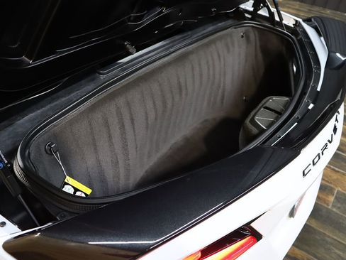 Used 2024 Chevrolet Corvette Stingray Premium Conv w/ Z51 Performance Package image 26