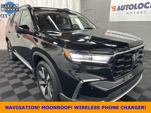 Used 2024 Honda Pilot Elite image 1