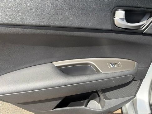 Used 2020 Kia Optima LX FWD image 28