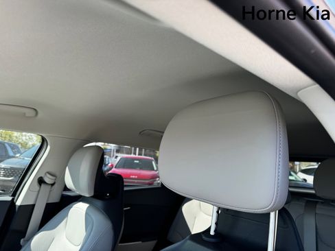 Certified 2024 Kia EV6 Wind image 24