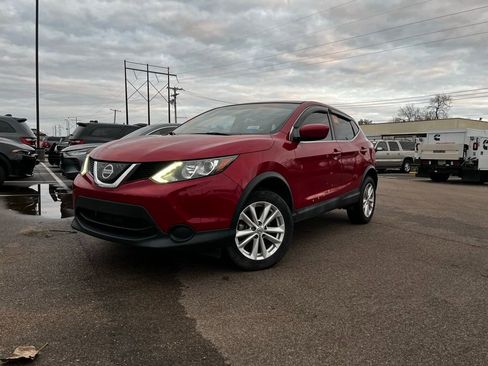 Used 2018 Nissan Rogue Sport S w/ S Appearance Package image 3
