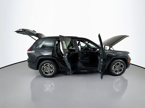 Used 2022 Jeep Grand Cherokee Trailhawk w/ Advanced Protech Group II image 29