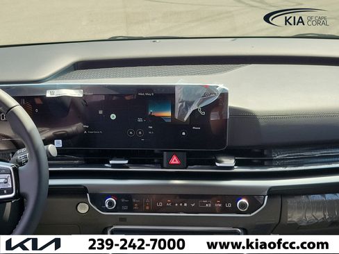 New 2026 Kia Carnival FWD image 19