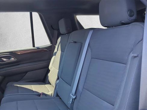 Used 2023 GMC Yukon SLE image 18