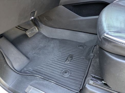 Used 2022 Cadillac Escalade Premium Luxury w/ Performance Package image 14