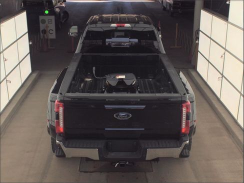 Used 2026 Ford F450 Lariat w/ Lariat Premium Package AWD/4WD image 5