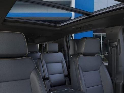 New 2026 Chevrolet Suburban Premier image 24