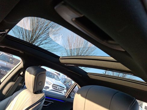 Certified 2022 Mercedes-Benz S 500 4MATIC image 14