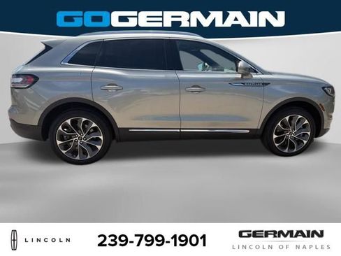 Used 2023 Lincoln Nautilus Reserve w/ Equipment Group 201A image 8