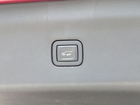 Used 2020 Buick Enclave Essence w/ Sport Touring Edition image 14