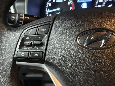 Used 2021 Hyundai Tucson SE w/ Cargo Package AWD/4WD image 12