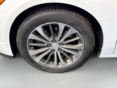 Used 2017 Buick LaCrosse Essence image 38