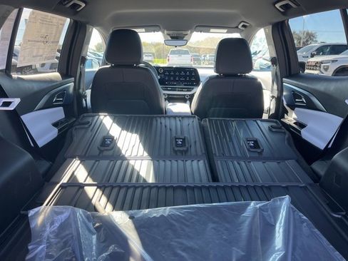 New 2026 Chevrolet Equinox EV LT image 37