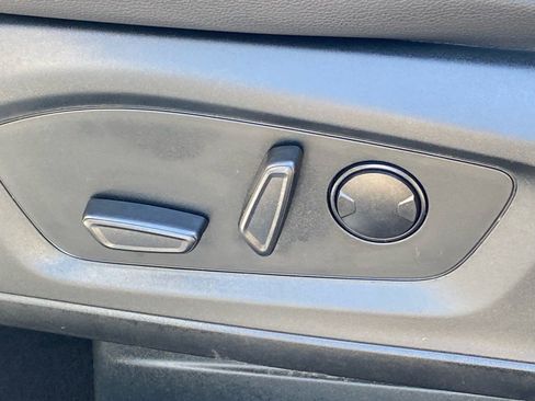 Certified 2023 Ford Explorer Limited image 16