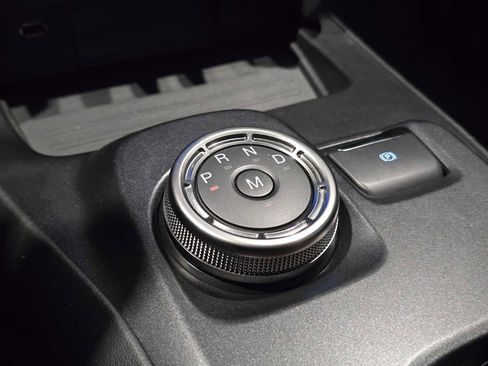 Used 2020 Ford Mustang Shelby GT500 w/ Technology Package RWD image 28