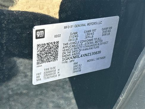 Used 2022 GMC Acadia SLE image 31