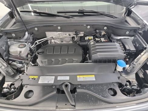 Used 2024 Volkswagen Atlas Cross Sport SE AWD/4WD image 24