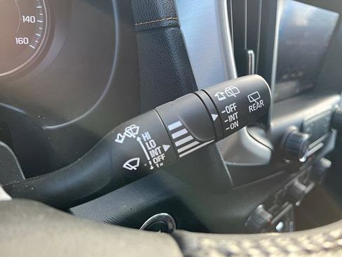 Used 2020 GMC Terrain SLT image 17