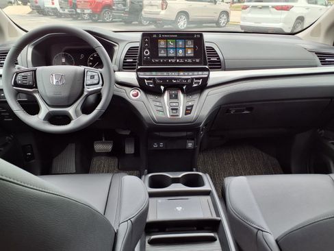 Used 2026 Honda Odyssey EX-L image 8