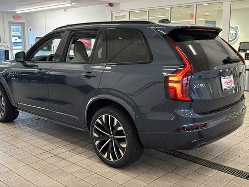 New 2026 Volvo XC90 T8 Ultra w/ Protection Package AWD/4WD image 7