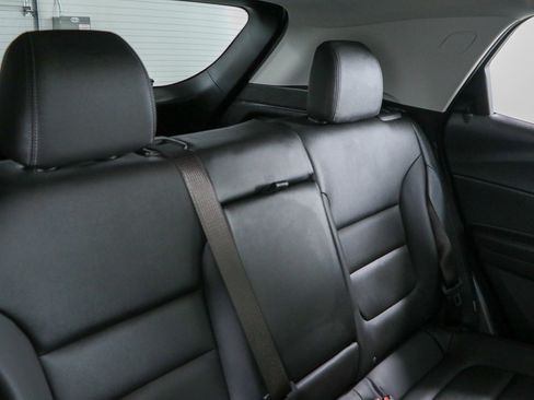Used 2021 Chevrolet TrailBlazer LT w/ Premium Seating Package FWD image 27