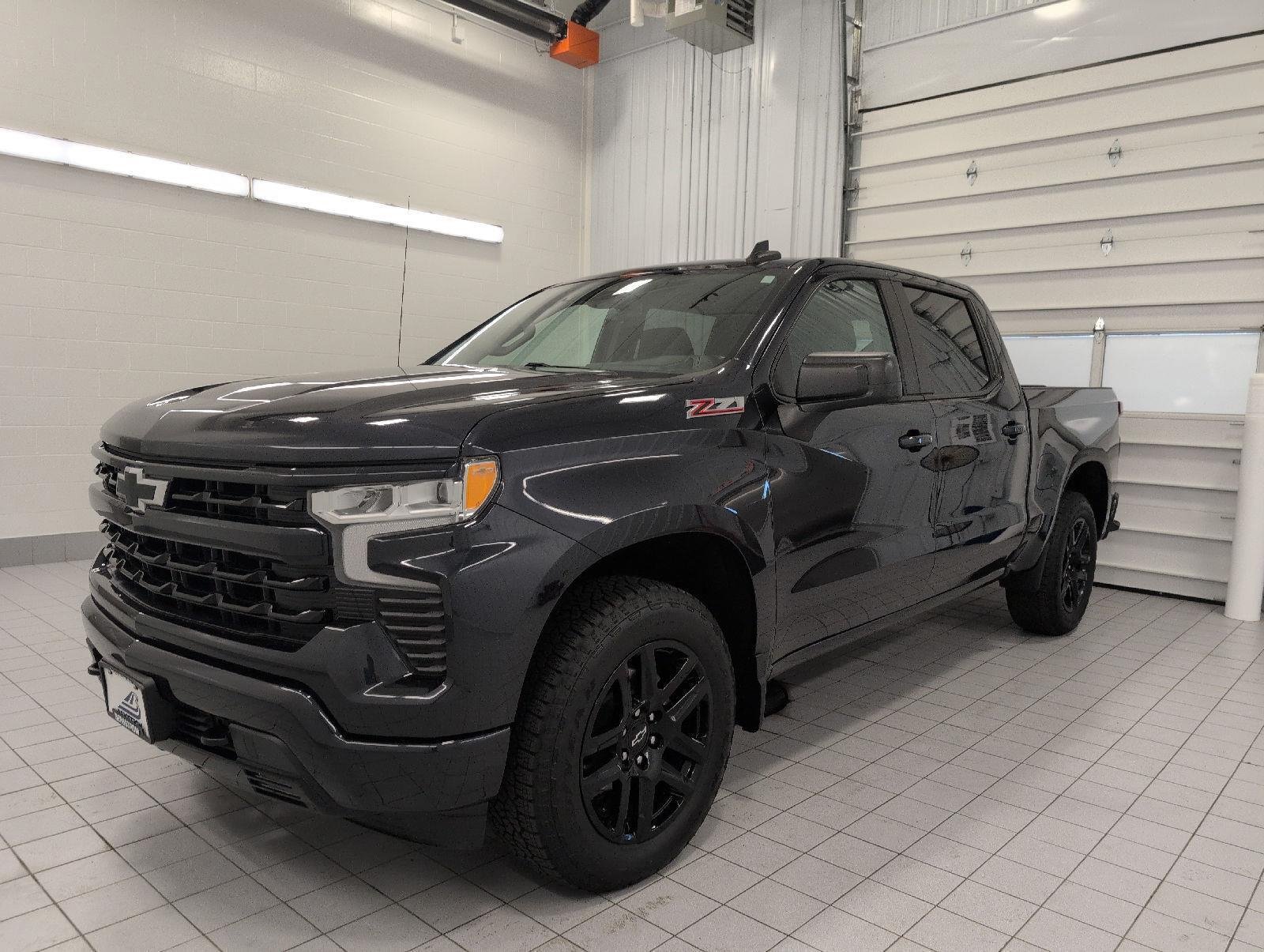 Used 2023 Chevrolet Silverado 1500 RST AWD/4WD image 12