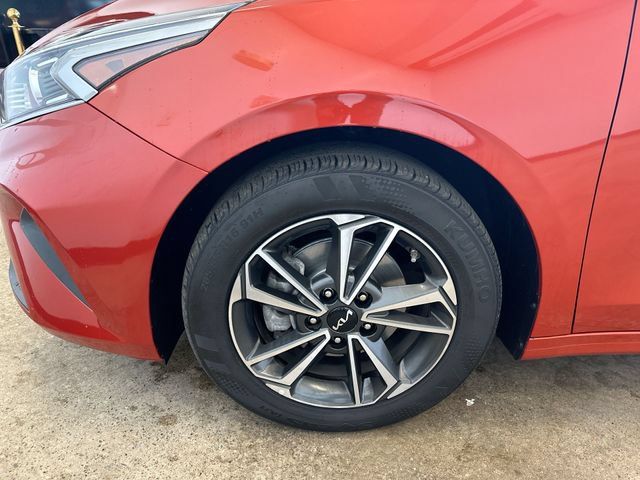 Certified 2023 Kia Forte LXS w/ LXS Technology Package FWD image 20