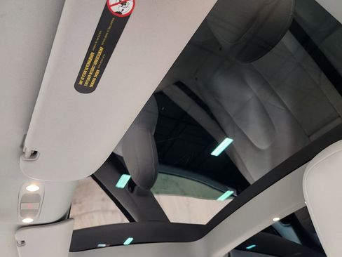 Used 2022 Tesla Model 3 Long Range image 46