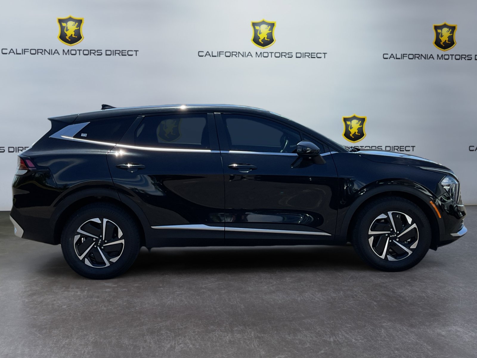 Used 2023 Kia Sportage LX FWD image 4