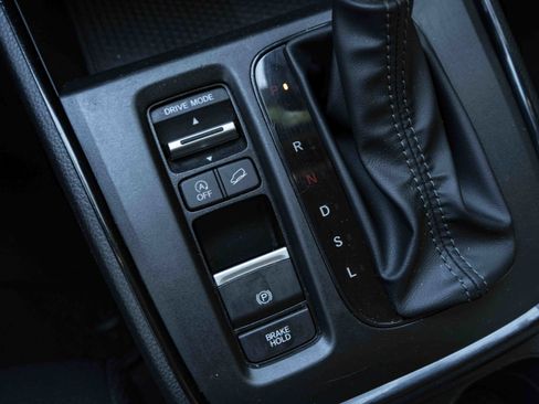 Used 2024 Honda CR-V LX image 28