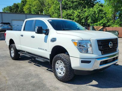 Used 2022 Nissan Titan SV