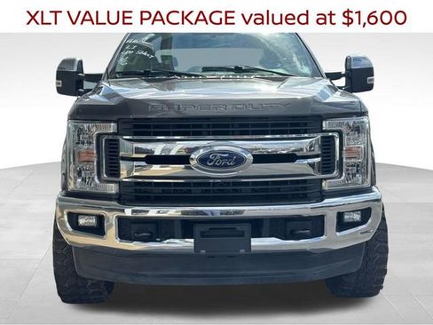 Used 2019 Ford F250 XLT w/ XLT Value Package image 6