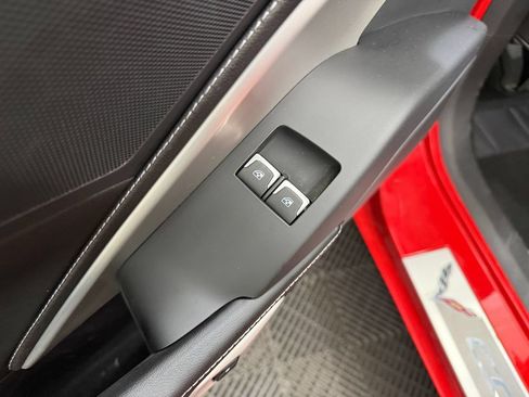 Used 2016 Chevrolet Corvette Stingray Convertible RWD image 12