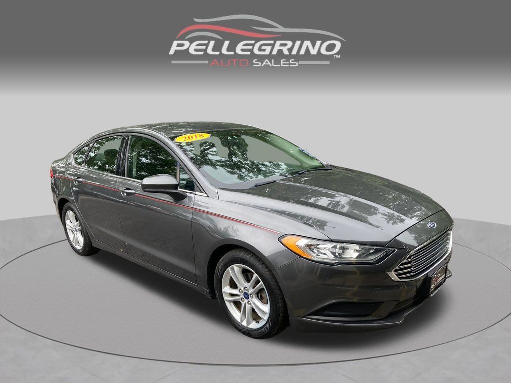 Used 2018 Ford Fusion SE FWD image 9