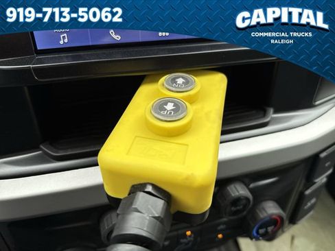 New 2025 Ford F550 4x4 Crew Cab image 30