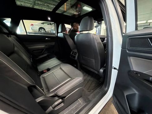 Used 2023 Volkswagen Atlas Cross Sport SE w/ Panoramic Sunroof Package AWD/4WD image 23