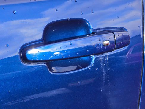 Used 2023 GMC Acadia SLT image 10