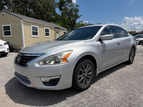 Used 2015 Nissan Altima 2.5 S w/ Special Edition Package FWD image 1